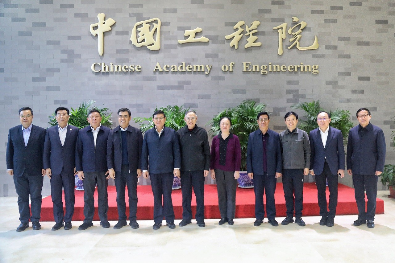 中国工程院首期“科技强国每月一议”会议在京召开