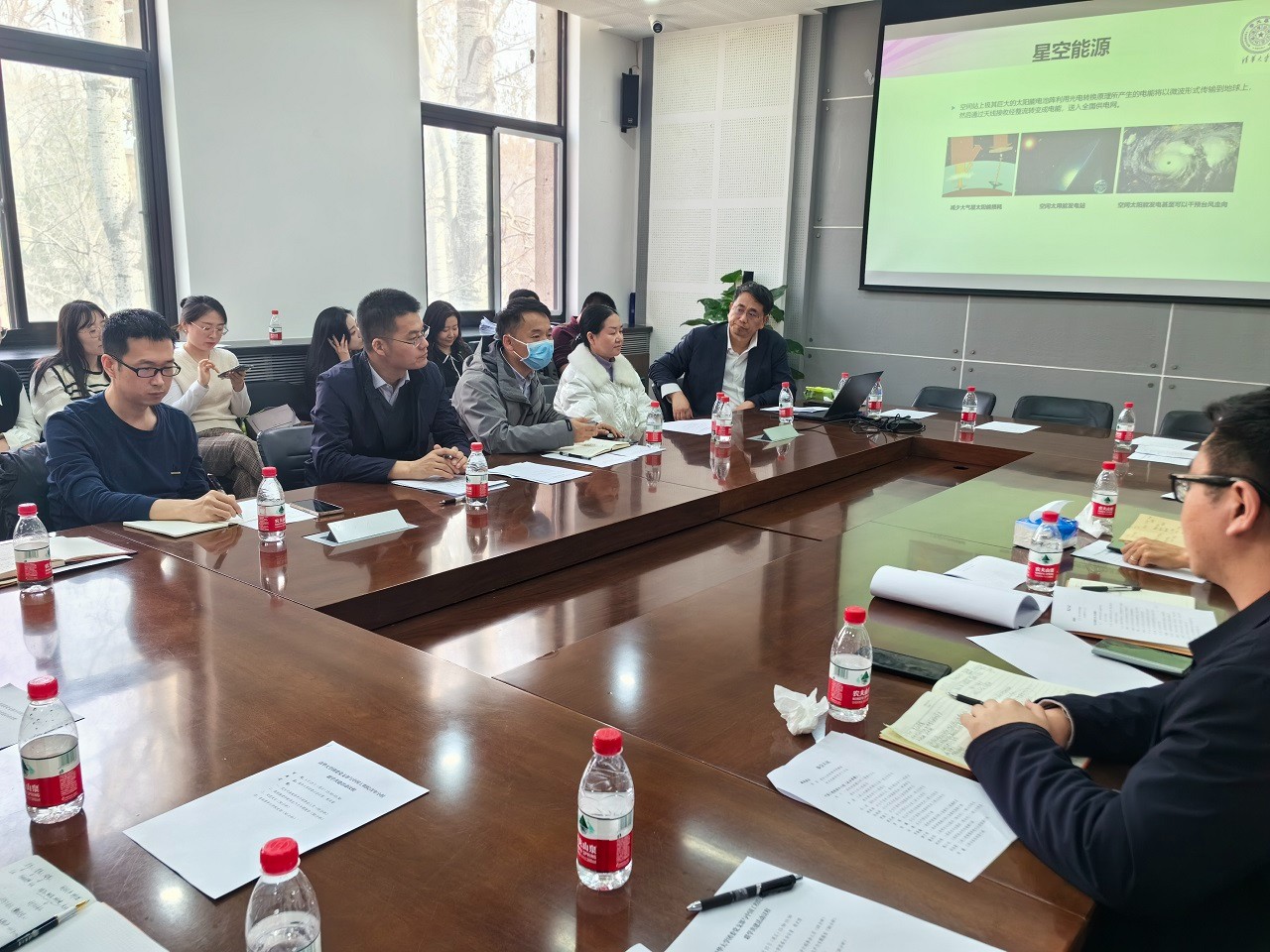机关青年工作小组与清华大学团委党支部开展联学活动