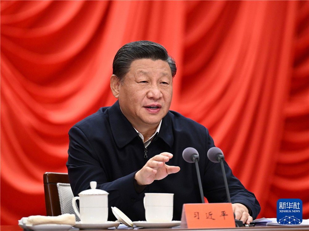 1月11日，省部级主要领导干部学习贯彻党的十九届六中全会精神专题研讨班在中央党校（国家行政学院）开班。中共中央总书记、国家主席、中央军委主席习近平在开班式上发表重要讲话。新华社记者 李学仁 摄.jpg