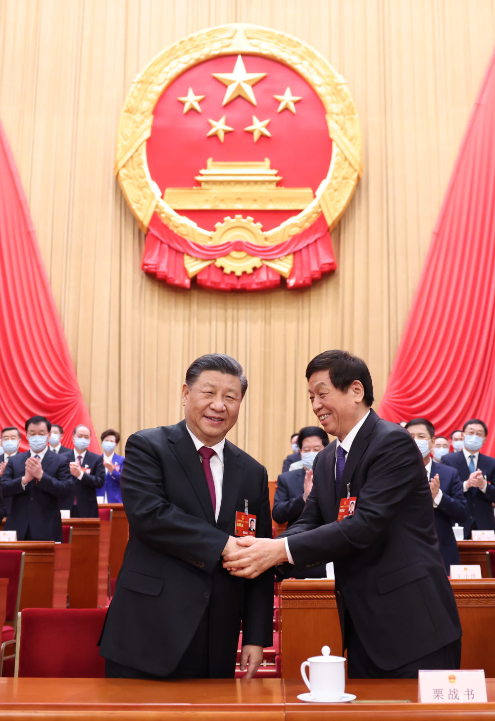 十四届全国人大一次会议选举产生新一届国家领导人 习近平全票当选国家主席中央军委主席