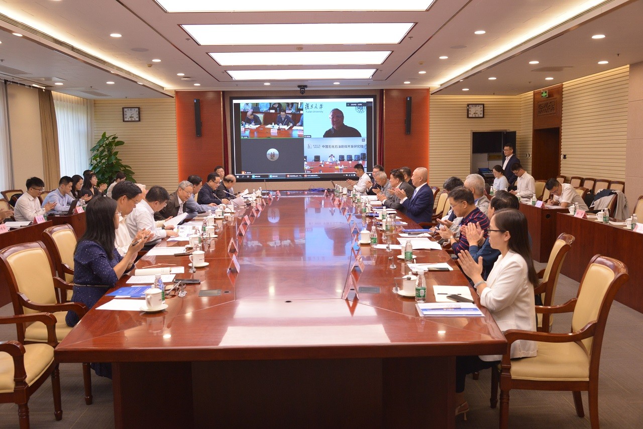 “磁悬浮动力装备及其产业发展路径研究”项目中期研讨会在北京召开